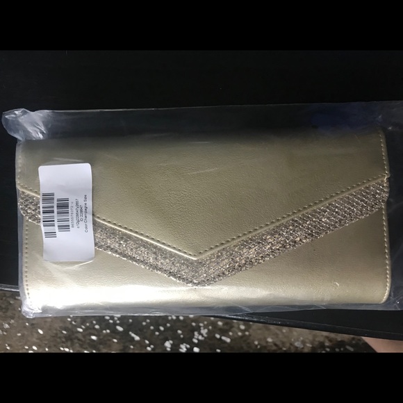 Champagne Clutch bag - Picture 2 of 3